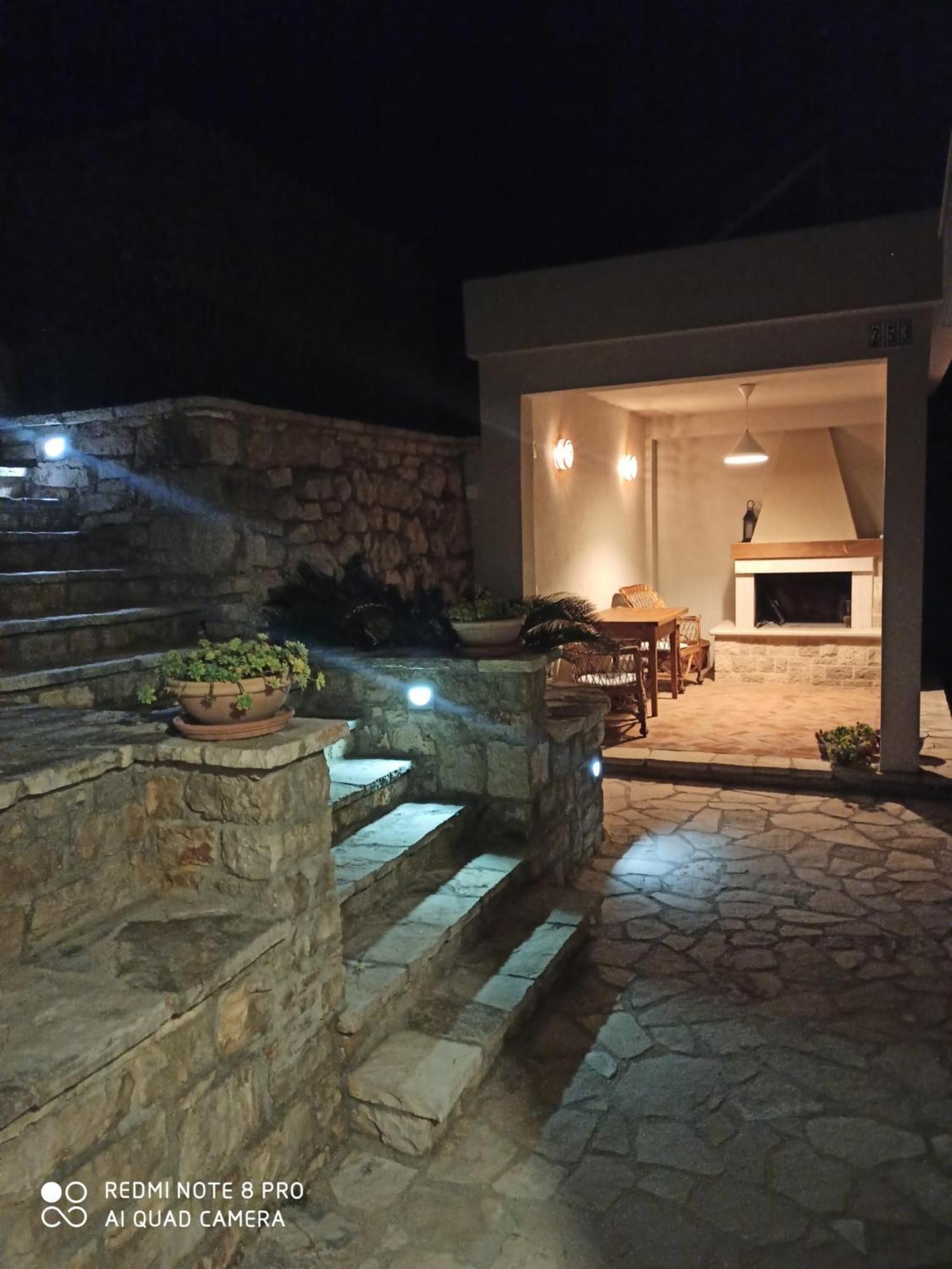 הוילה Gdinj House Jurasovic מראה חיצוני תמונה